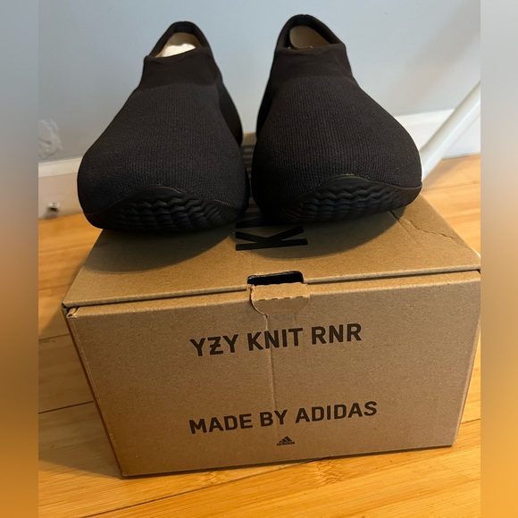 Yeezy Knit RNR - Picture 5 of 7